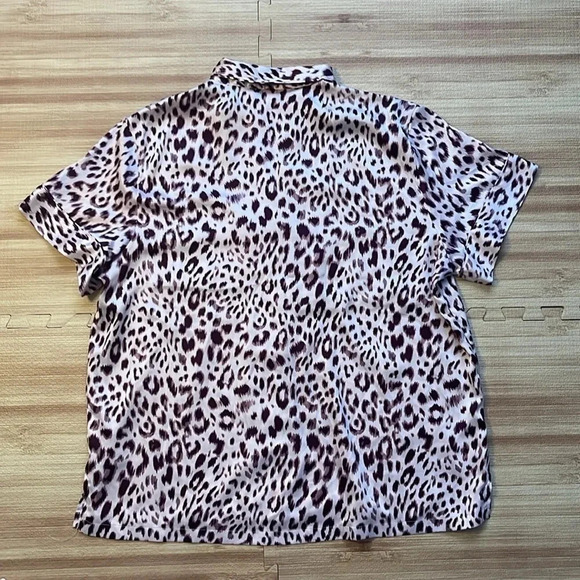 Victoria Secret Purple Cream Leopard Button Down Pajama Top Women's Size Large - Picture 2 of 7